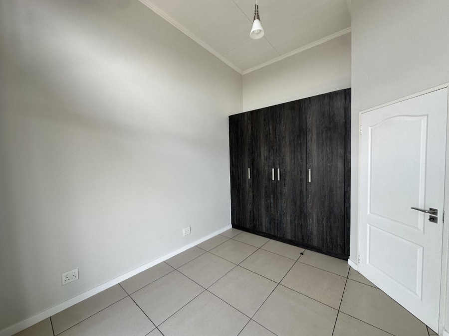 To Let 1 Bedroom Property for Rent in Fourways Gardens Gauteng