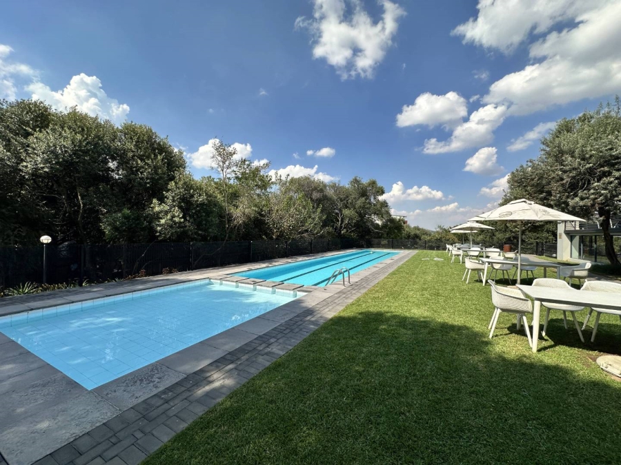 To Let 1 Bedroom Property for Rent in Fourways Gardens Gauteng