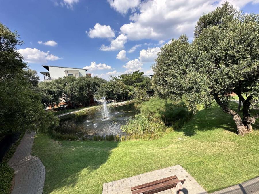 To Let 1 Bedroom Property for Rent in Fourways Gardens Gauteng