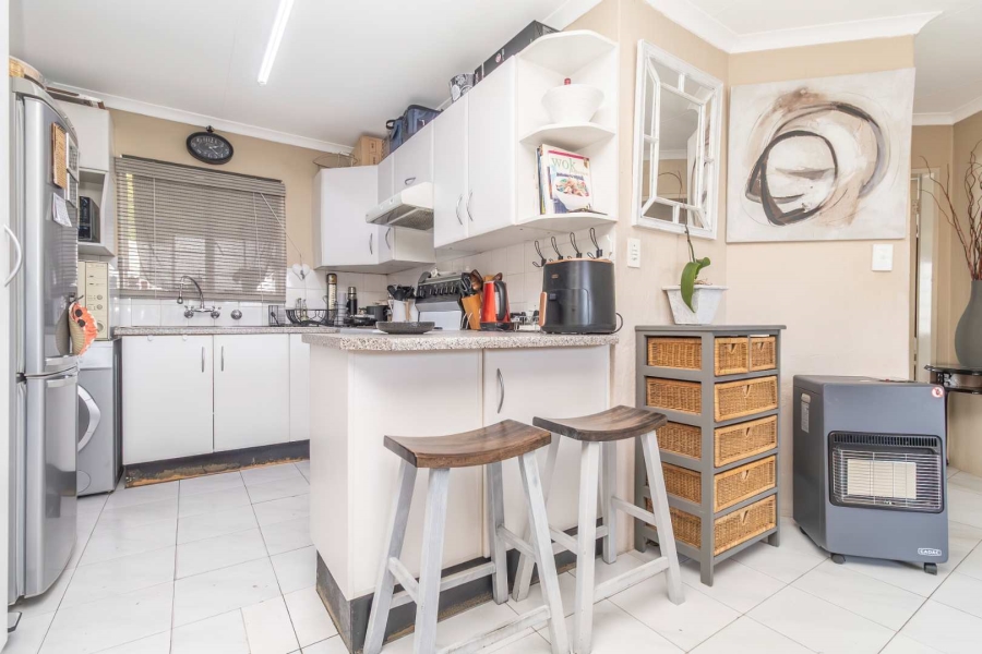 2 Bedroom Property for Sale in Northwold Gauteng