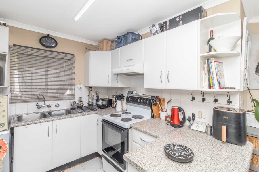 2 Bedroom Property for Sale in Northwold Gauteng