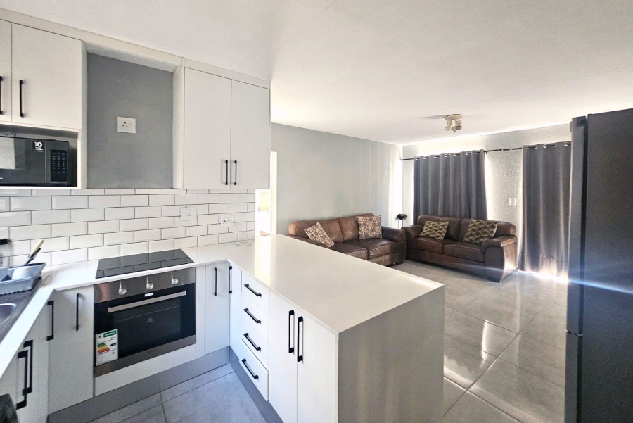 2 Bedroom Property for Sale in Radiokop Gauteng