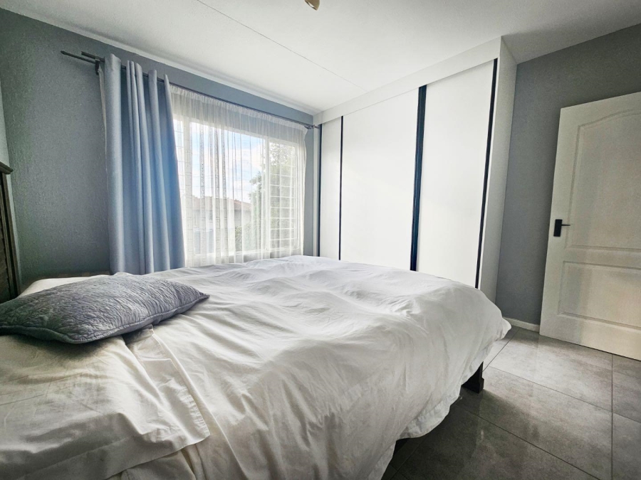 2 Bedroom Property for Sale in Radiokop Gauteng