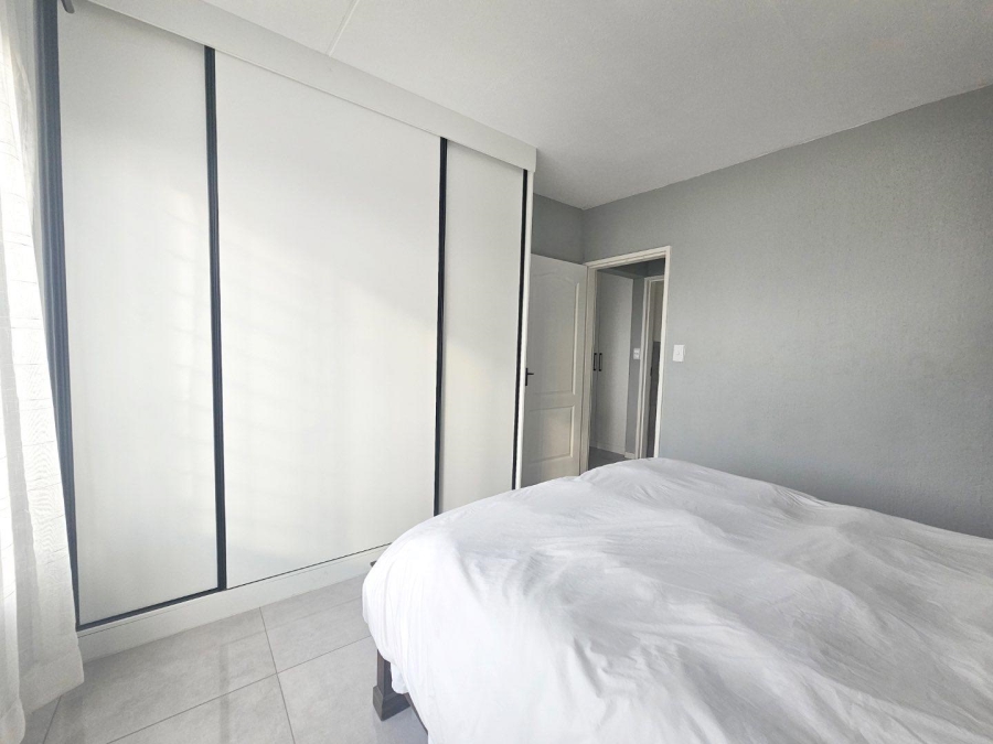 2 Bedroom Property for Sale in Radiokop Gauteng