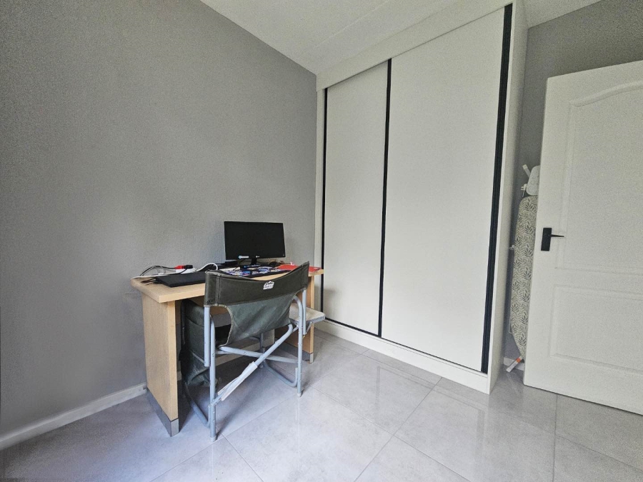 2 Bedroom Property for Sale in Radiokop Gauteng