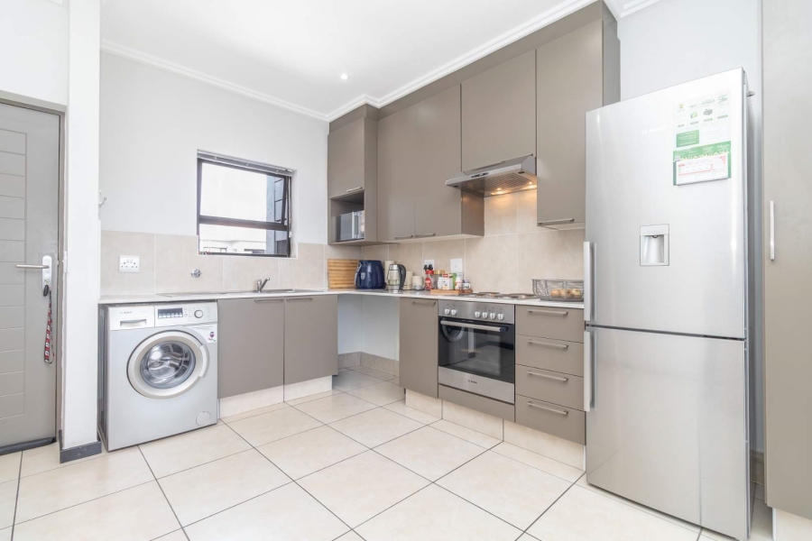 To Let 2 Bedroom Property for Rent in Barbeque Downs Gauteng