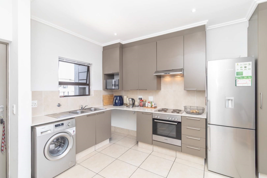 To Let 2 Bedroom Property for Rent in Barbeque Downs Gauteng