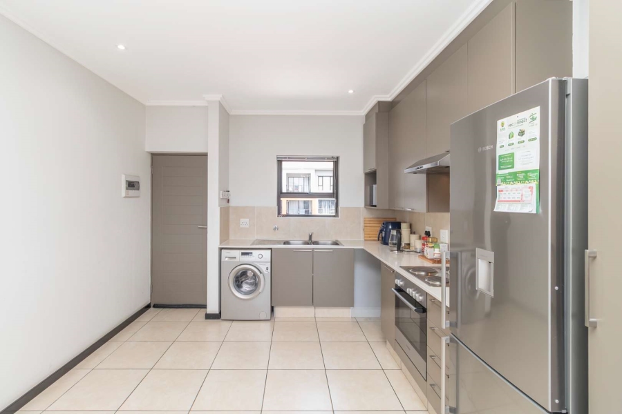 To Let 2 Bedroom Property for Rent in Barbeque Downs Gauteng