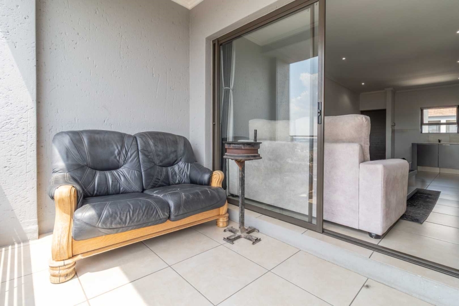 To Let 2 Bedroom Property for Rent in Barbeque Downs Gauteng