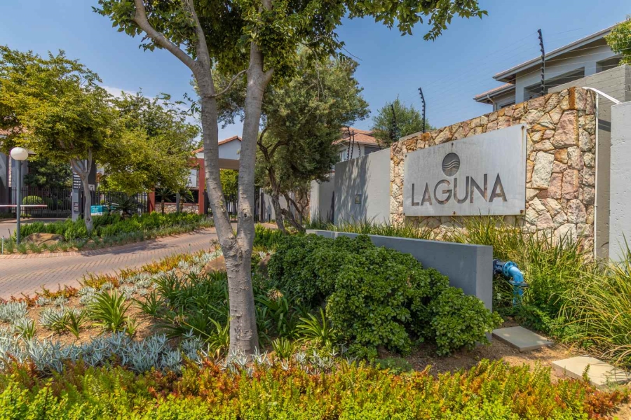 To Let 2 Bedroom Property for Rent in Barbeque Downs Gauteng