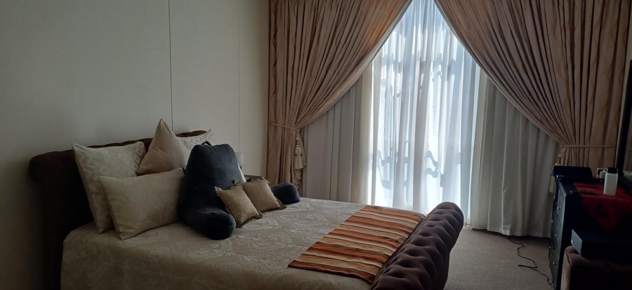 To Let 2 Bedroom Property for Rent in Benmore Gardens Gauteng