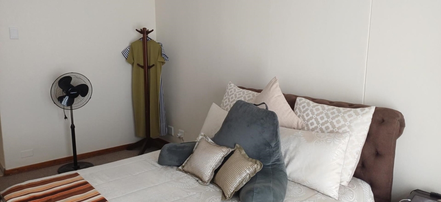 To Let 2 Bedroom Property for Rent in Benmore Gardens Gauteng