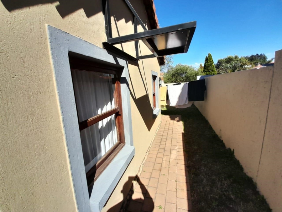 3 Bedroom Property for Sale in Willaway A H Gauteng