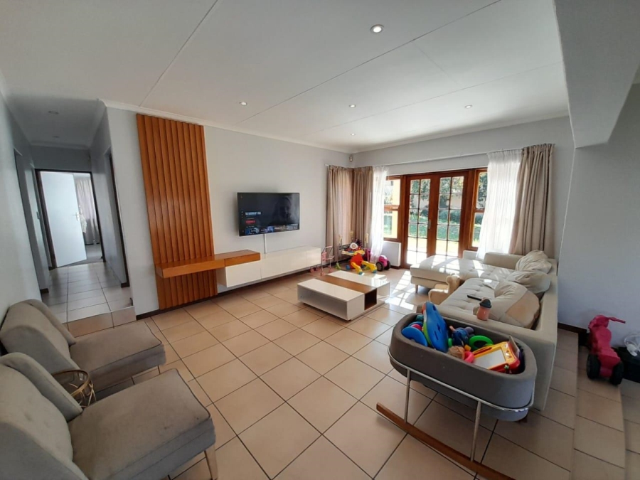 3 Bedroom Property for Sale in Willaway A H Gauteng