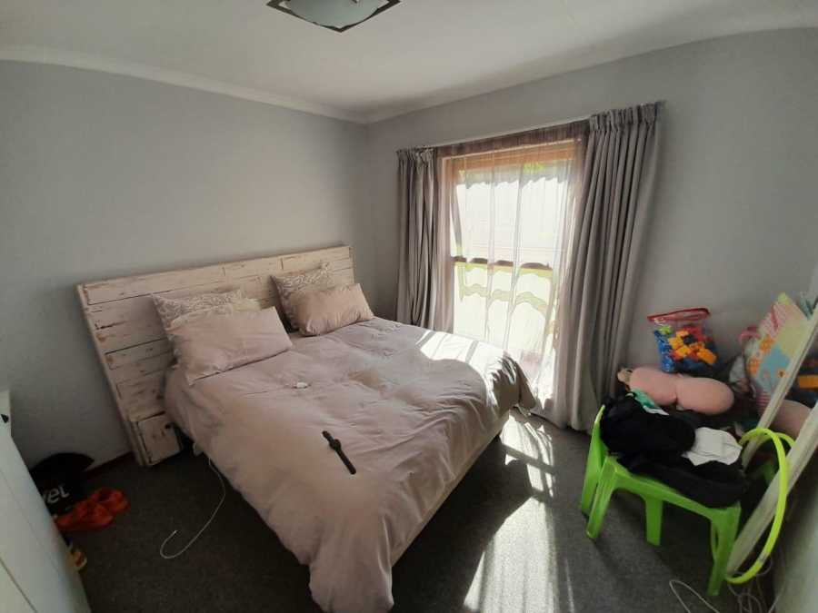 3 Bedroom Property for Sale in Willaway A H Gauteng