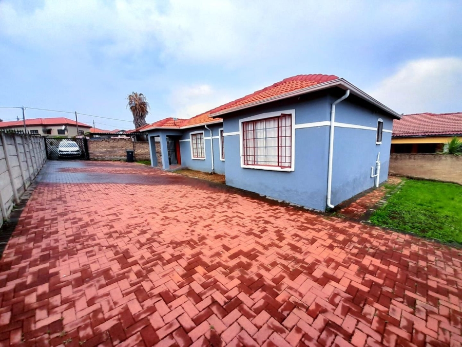3 Bedroom Property for Sale in Cosmo City Gauteng