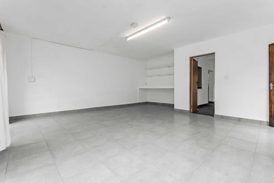 To Let 2 Bedroom Property for Rent in Lonehill Gauteng