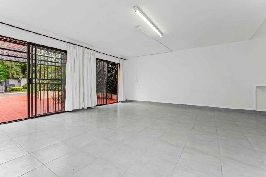 To Let 2 Bedroom Property for Rent in Lonehill Gauteng