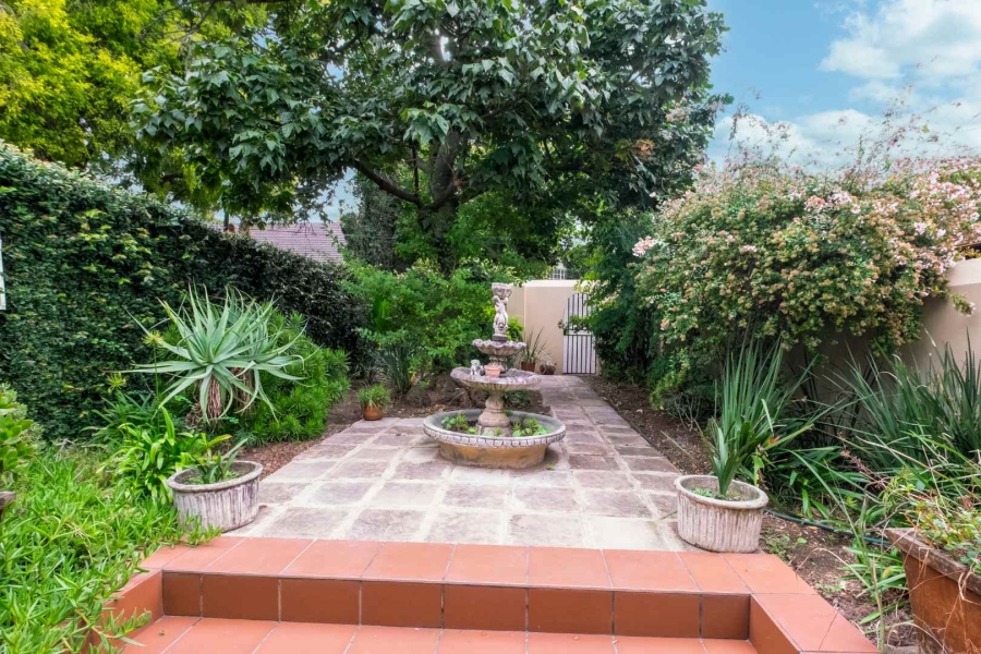 To Let 2 Bedroom Property for Rent in Lonehill Gauteng