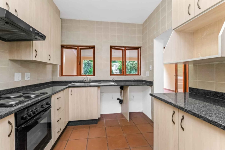 To Let 2 Bedroom Property for Rent in Lonehill Gauteng