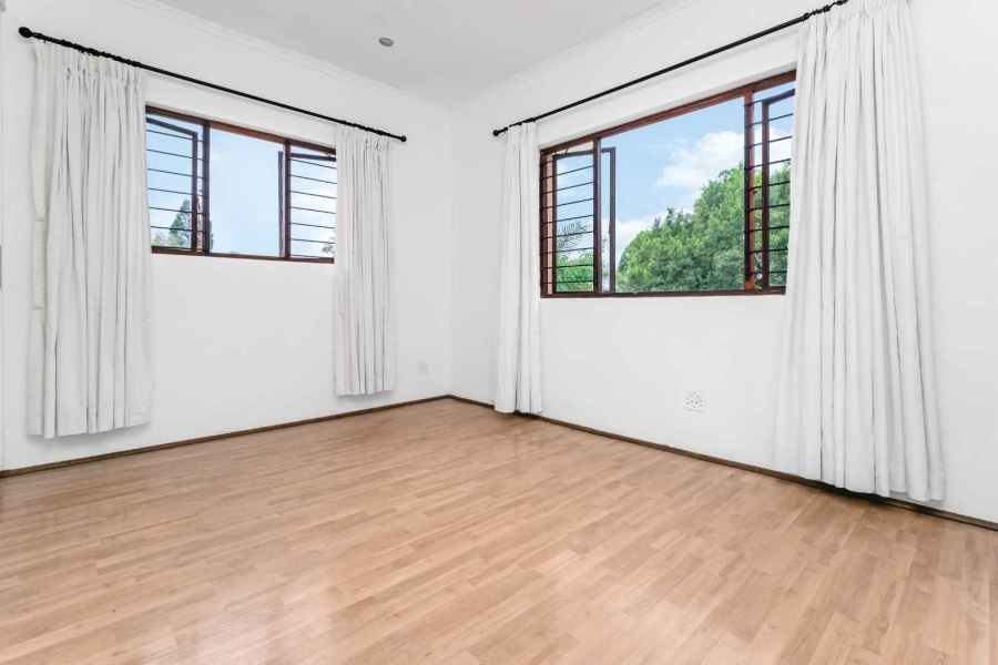 To Let 2 Bedroom Property for Rent in Lonehill Gauteng