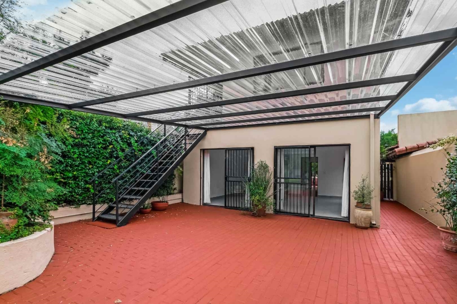 To Let 2 Bedroom Property for Rent in Lonehill Gauteng