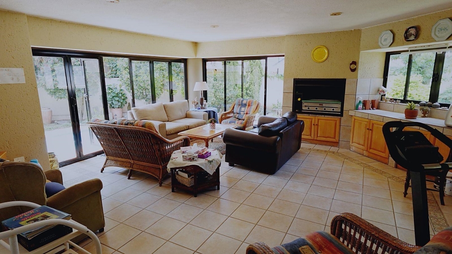 3 Bedroom Property for Sale in Silver Lakes Golf Estate Gauteng