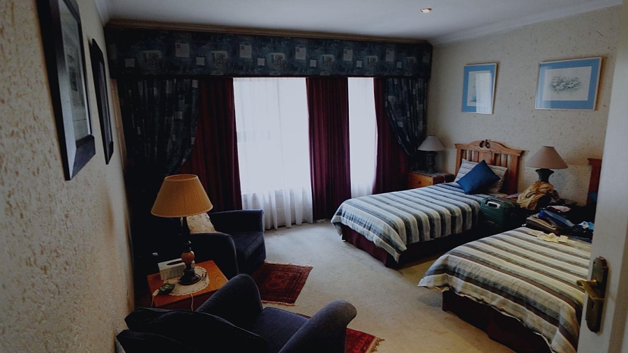 3 Bedroom Property for Sale in Silver Lakes Golf Estate Gauteng