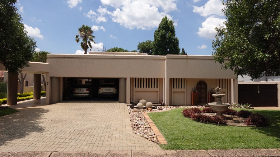 3 Bedroom Property for Sale in Silver Lakes Golf Estate Gauteng