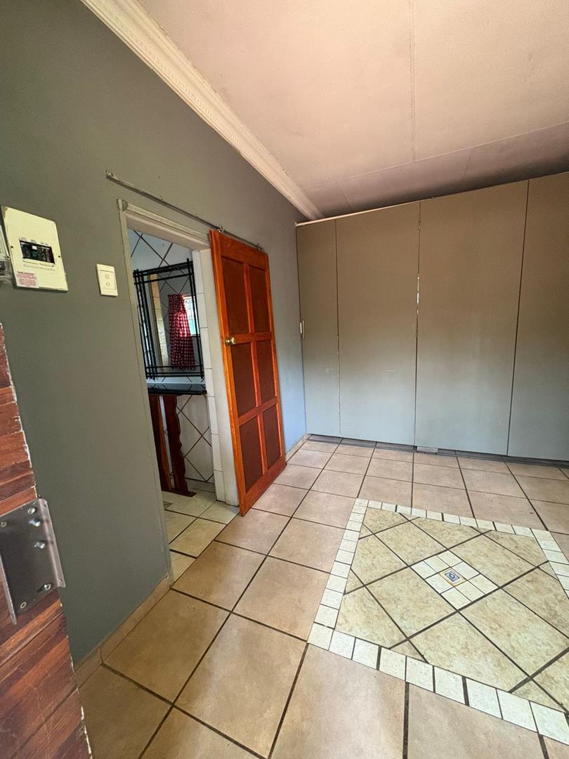 To Let 1 Bedroom Property for Rent in Meyerspark Gauteng