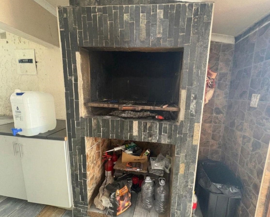 3 Bedroom Property for Sale in Sophiatown Gauteng