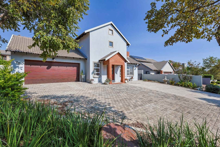 5 Bedroom Property for Sale in Country View Estate Gauteng