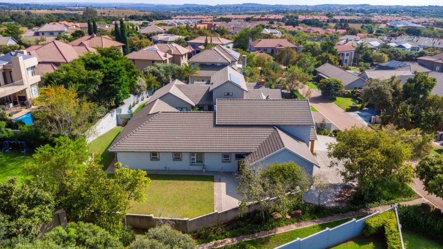5 Bedroom Property for Sale in Country View Estate Gauteng