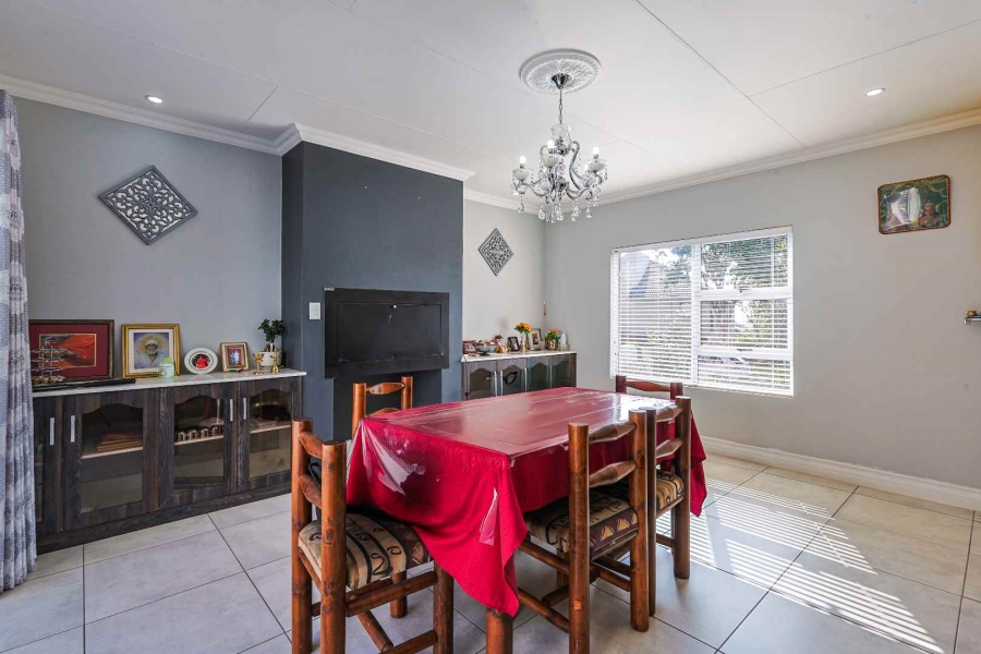 5 Bedroom Property for Sale in Country View Estate Gauteng