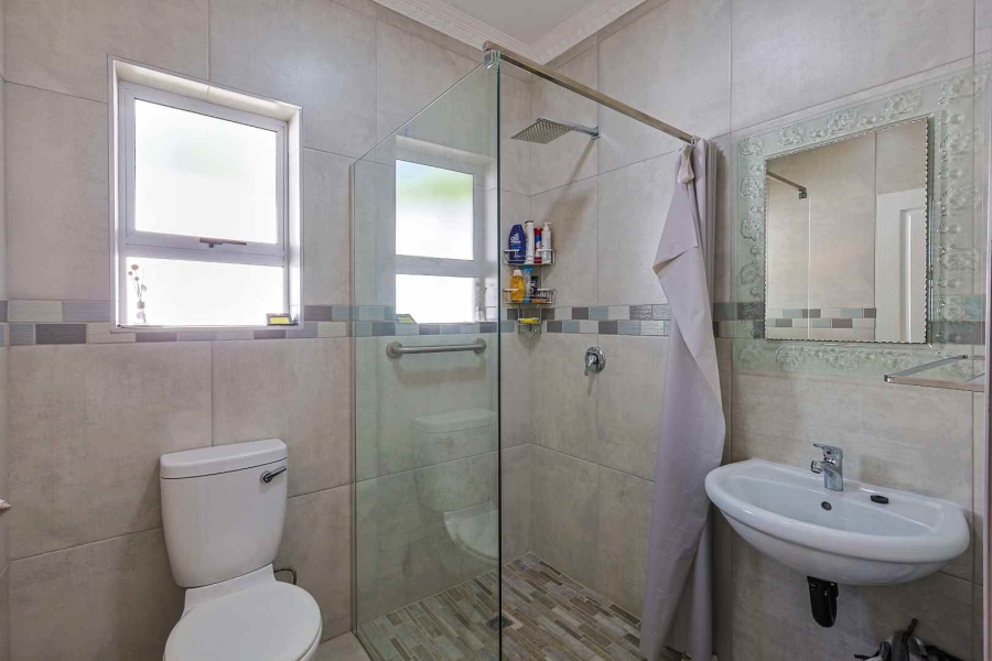 5 Bedroom Property for Sale in Country View Estate Gauteng