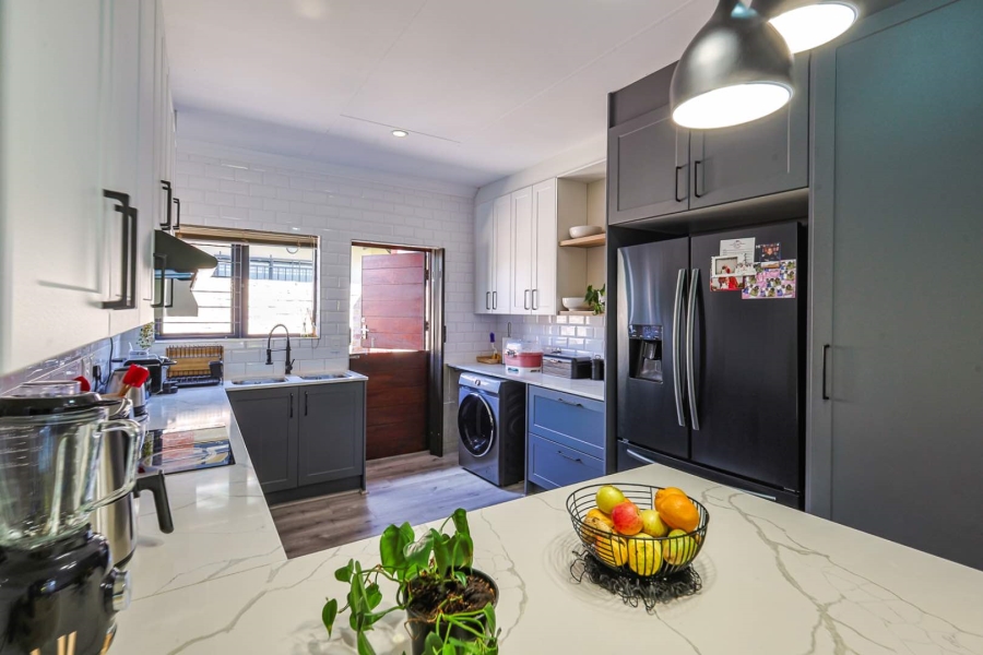 3 Bedroom Property for Sale in Equestria Gauteng