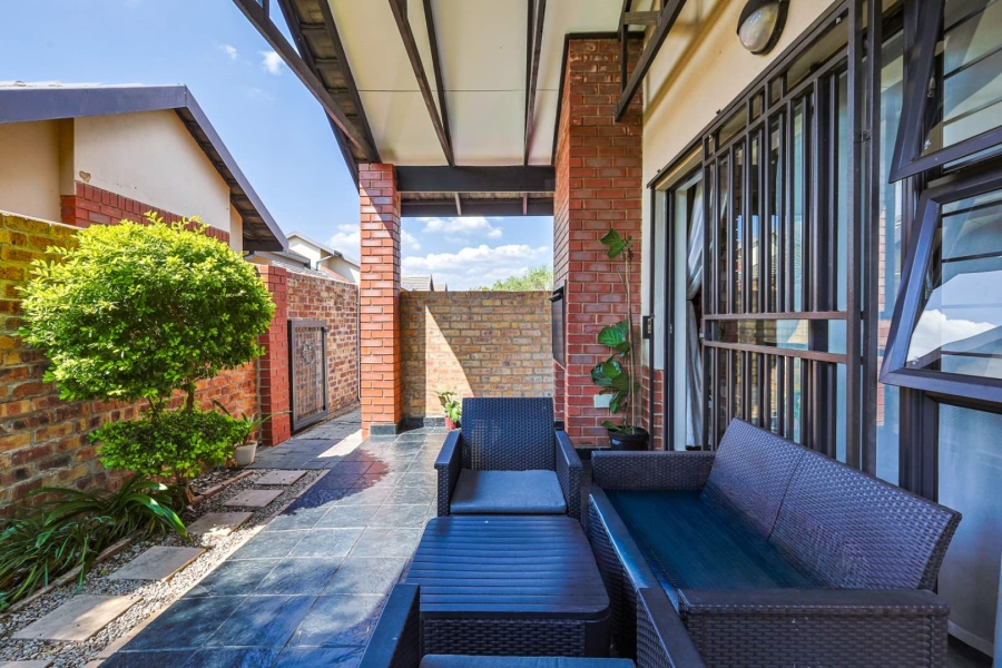 3 Bedroom Property for Sale in Equestria Gauteng