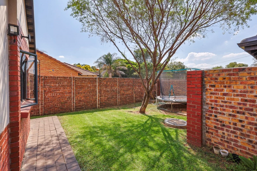 3 Bedroom Property for Sale in Equestria Gauteng