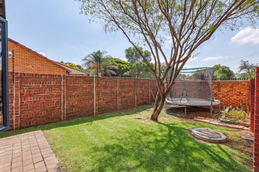 3 Bedroom Property for Sale in Equestria Gauteng