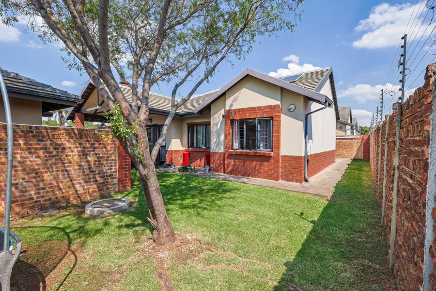 3 Bedroom Property for Sale in Equestria Gauteng