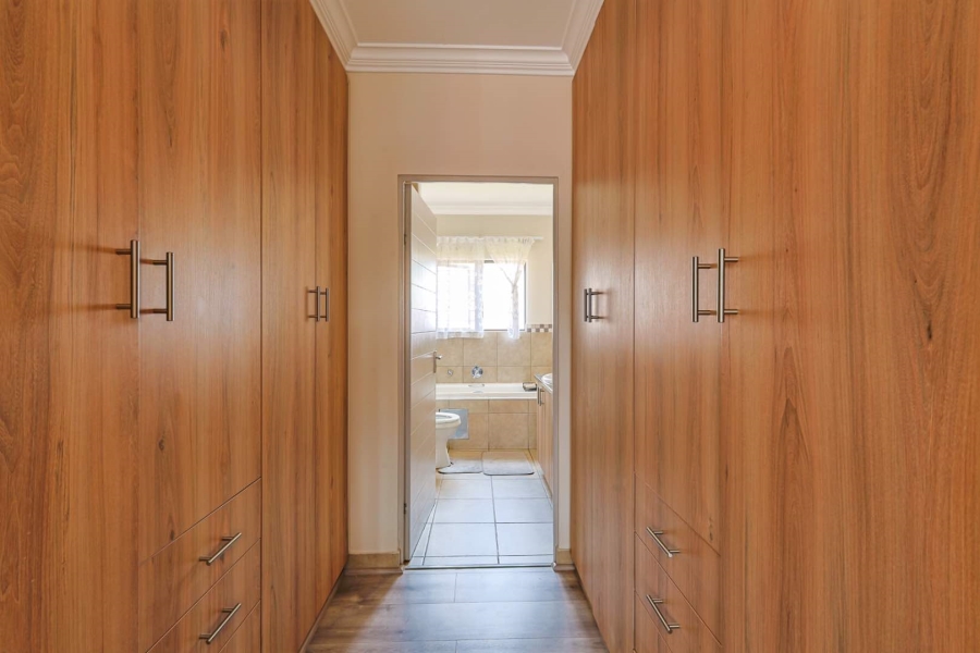 3 Bedroom Property for Sale in Equestria Gauteng