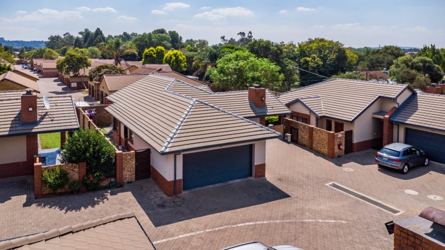 3 Bedroom Property for Sale in Equestria Gauteng