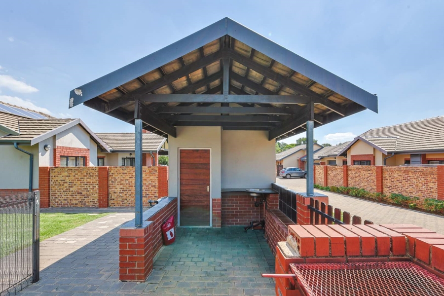 3 Bedroom Property for Sale in Equestria Gauteng