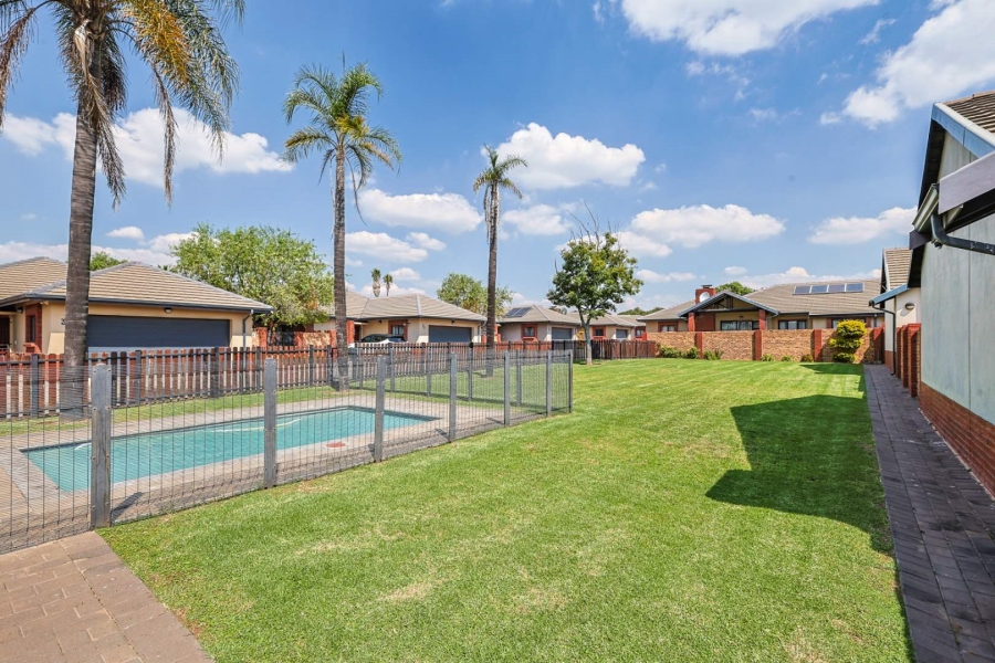 3 Bedroom Property for Sale in Equestria Gauteng