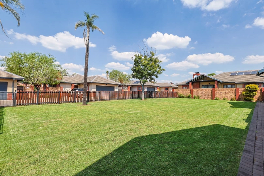 3 Bedroom Property for Sale in Equestria Gauteng