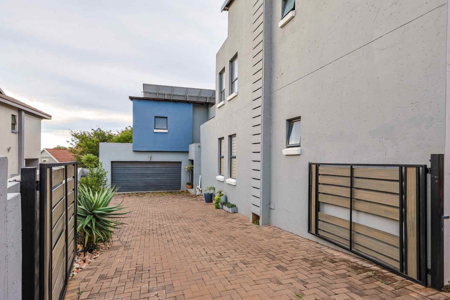 3 Bedroom Property for Sale in Olympus AH Gauteng