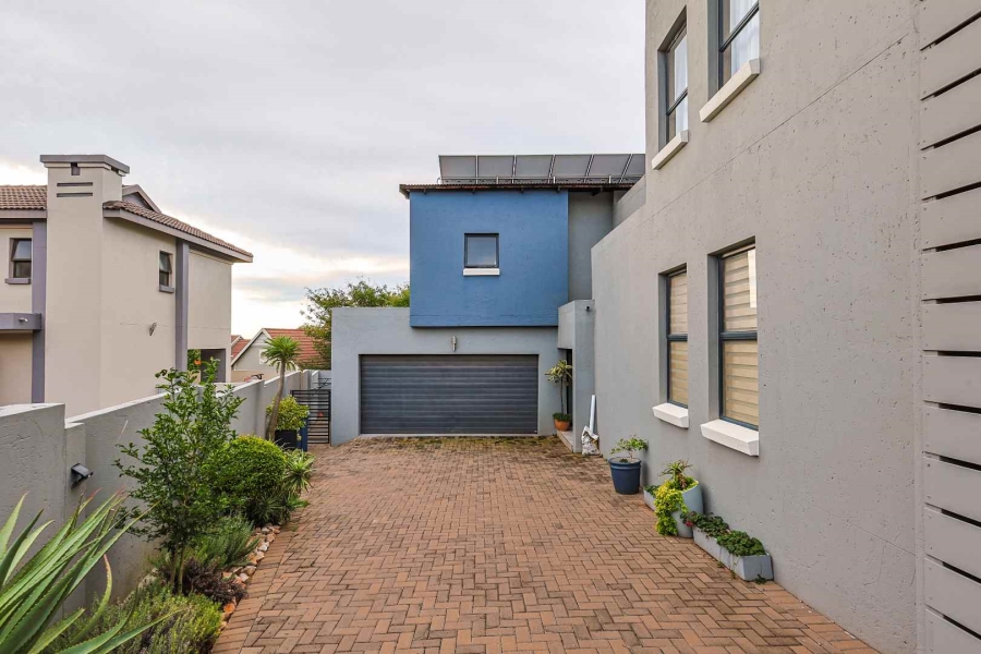 3 Bedroom Property for Sale in Olympus AH Gauteng