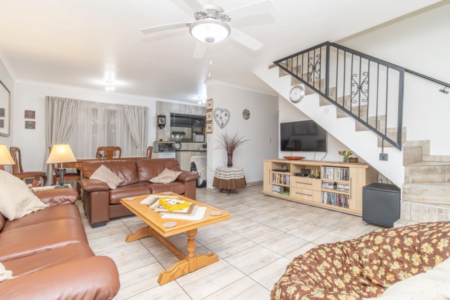 3 Bedroom Property for Sale in Honeydew Manor Gauteng