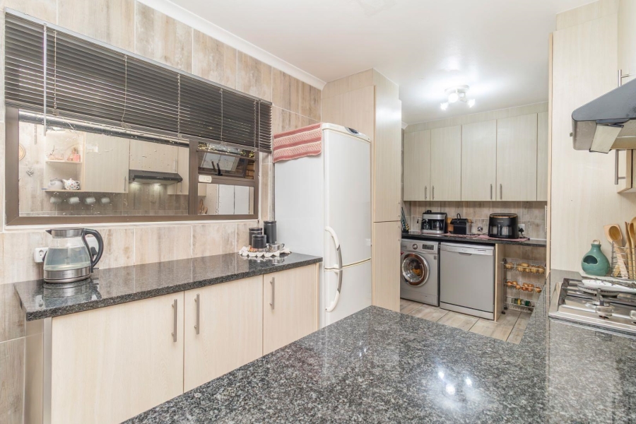 3 Bedroom Property for Sale in Honeydew Manor Gauteng