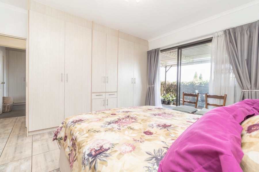 3 Bedroom Property for Sale in Honeydew Manor Gauteng